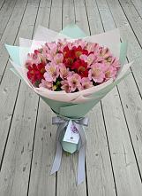 Букет цветов из:  Альстромерии в Фруктовом