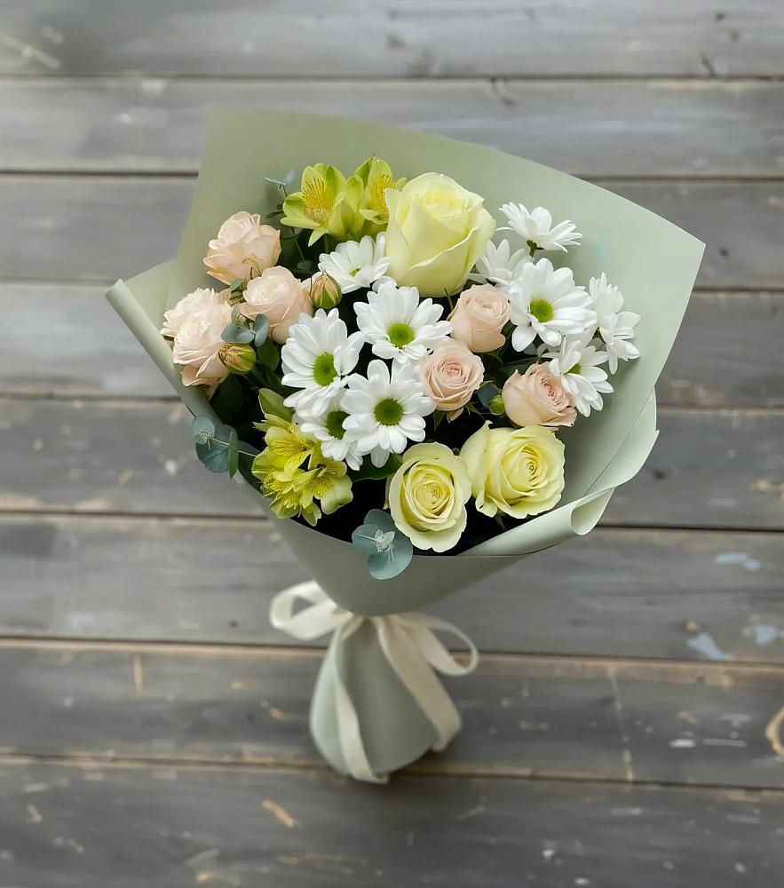 Букет цветов из: Альстромерии, Розы и Хризантемы в Фруктовом