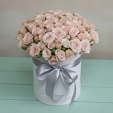 Цветочная композиция из Розы в шляпной коробке в Фруктовом