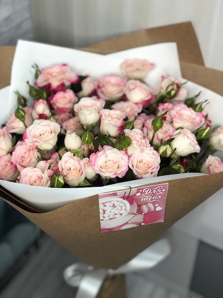 Букет цветов из: Розы в Фруктовом