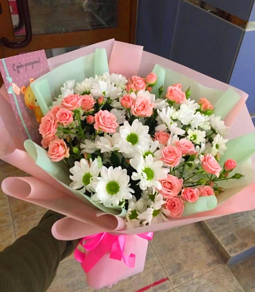 Букет цветов из: Розы и Хризантемы в Фруктовом