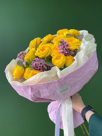 Букет Кустовые желтые розы в Фруктовом