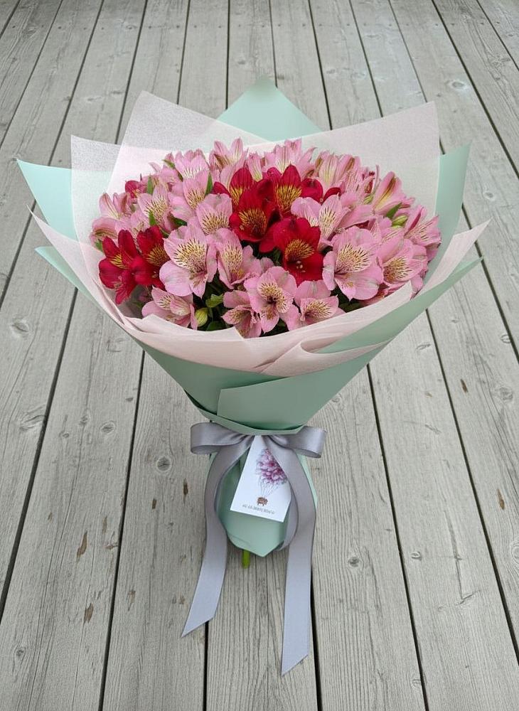Букет цветов из: Альстромерии в Фруктовом