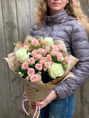 Букет цветов из: Розы в Фруктовом