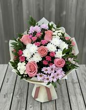 Букет цветов из:  Альстромерии, Гвоздики, Розы и Хризантемы в Фруктовом