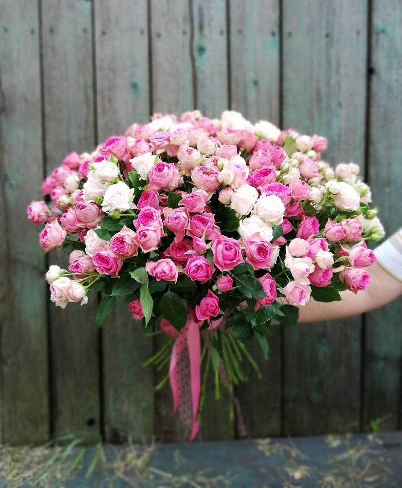 Букет Розовые кустовые розы Натали и Лав Лидия в Фруктовом