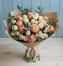 Букет цветов из:  Альстромерии и Розы в Фруктовом