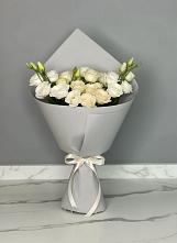 Букет цветов из:  Розы и Лизиантусы #REPLACE_PRED# Фруктовом